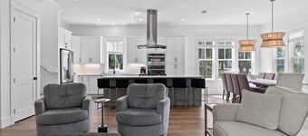 4BR Coastal Home + Walk to the Beach | Pool + Gym | Lagniappe at Blue Mountain