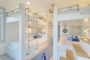 12 bedrooms, travel cot, free WiFi, bed sheets