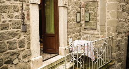 Country House / Farm House en Forcella con 2 habitaciones, capacidad 5