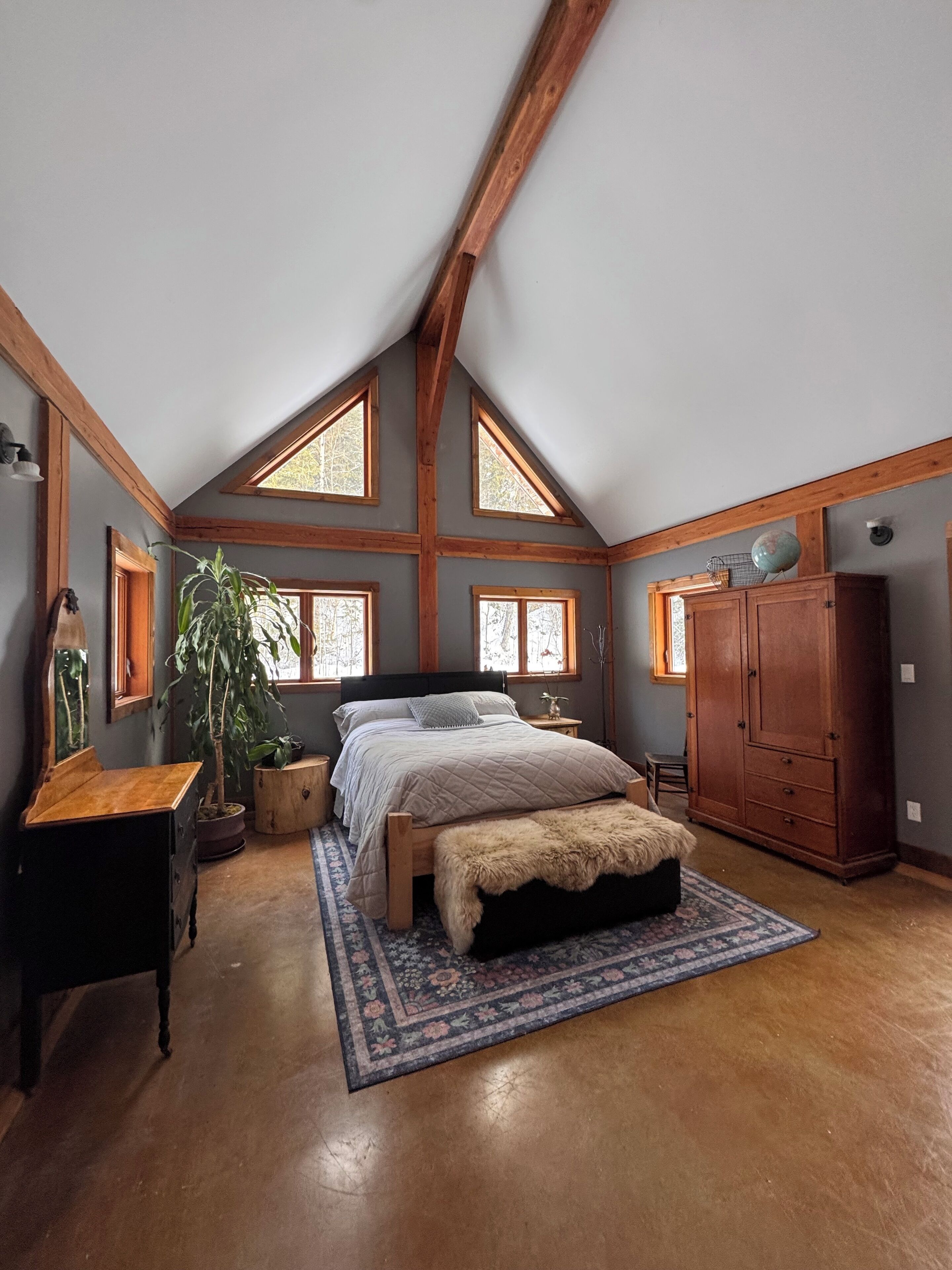 5 chambres, fer et planche à repasser, Wi-Fi, draps fournis