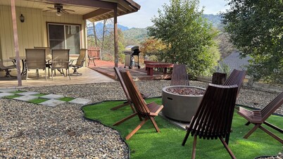 Family Friendly 3-bedroom house in lovely Three Rivers with AC