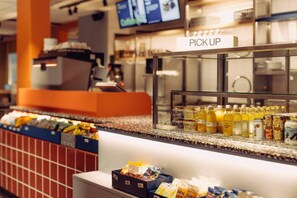 Bar (on property) - Scandic Go, Västra Norrlandsgatan 13 (Umea)