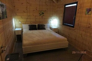 2 bedrooms, Internet, bed sheets