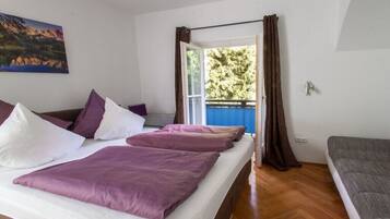 1 bedroom, free WiFi, bed sheets