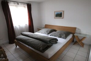 4 habitaciones, internet y ropa de cama