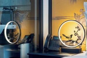 Chambre Double Standard, vue ville | Fer et planche à repasser, Wi-Fi gratuit