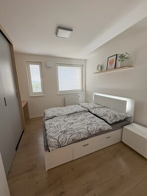 1 Schlafzimmer, Zimmersafe, Bügeleisen/Bügelbrett, kostenloses WLAN