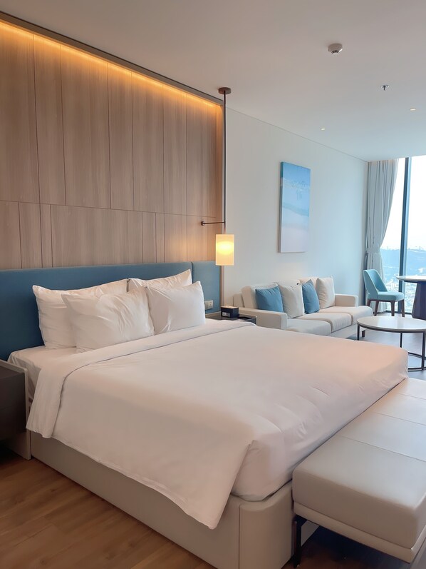 Deluxe Apartment, Balcony, City View