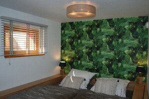 1 bedroom, internet, bed sheets