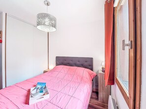 2 bedrooms, Internet