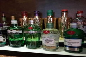 Alimentos y bebidas