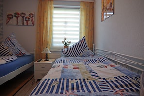 2 bedrooms