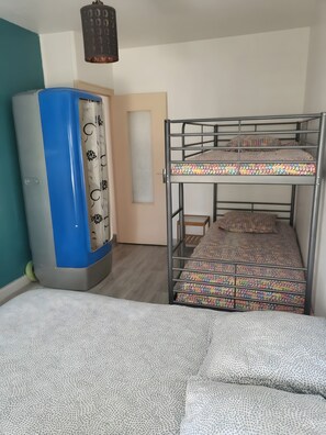 2 chambres, bureau, fer et planche à repasser, Wi-Fi