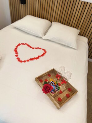 1 bedroom, free WiFi, bed sheets - Secrets of Romance (Saint-Maurice)