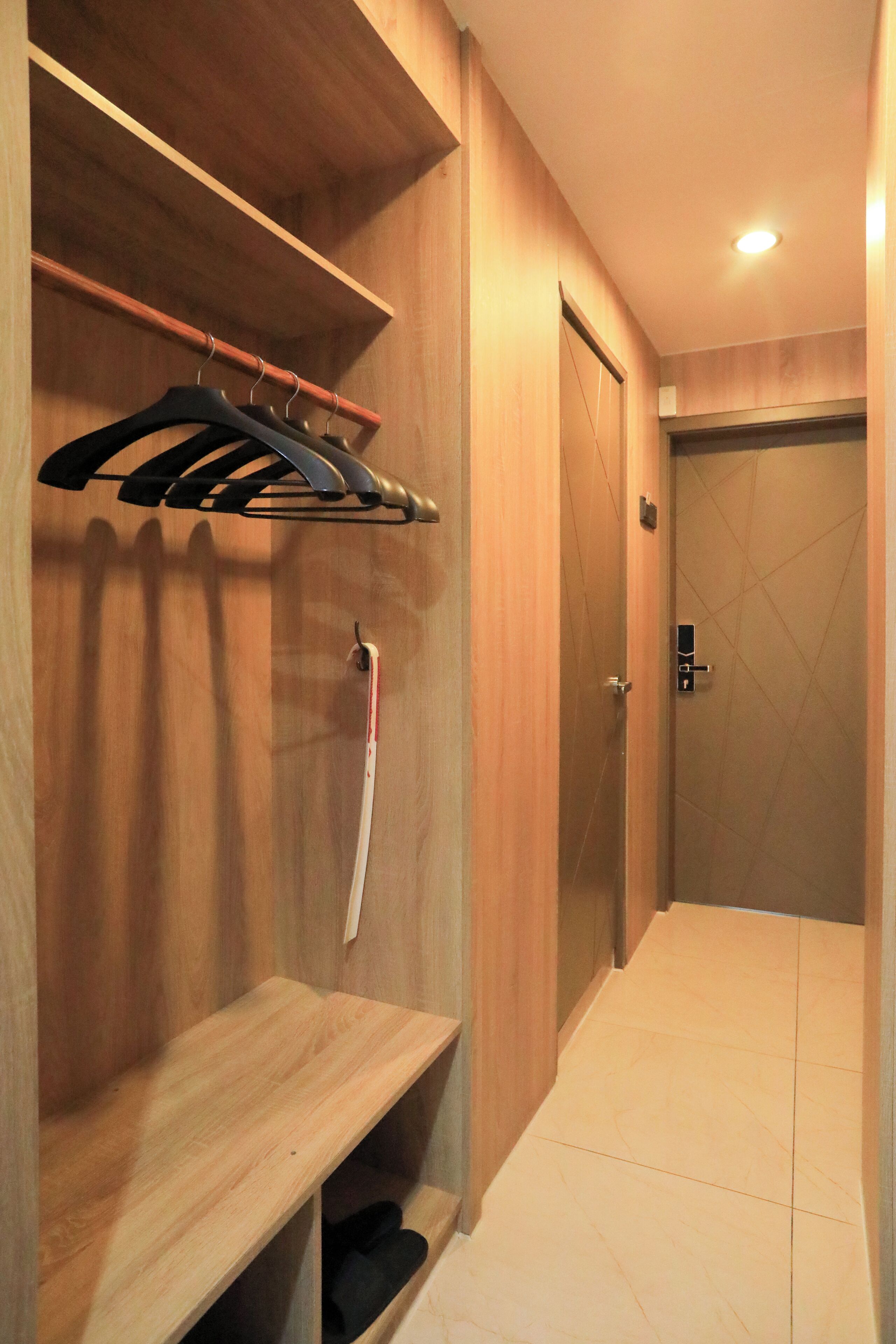 Dobbeltrom – standard, byutsikt | Skrivebord, skrivebord for bærbar PC og wi-fi (inkludert)