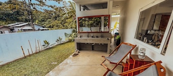 Private Home · Fiber WiFi · Workspace · 3min to Beach