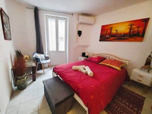 2 bedrooms, WiFi, bed sheets