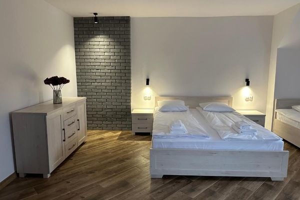 Soundproofing, free WiFi