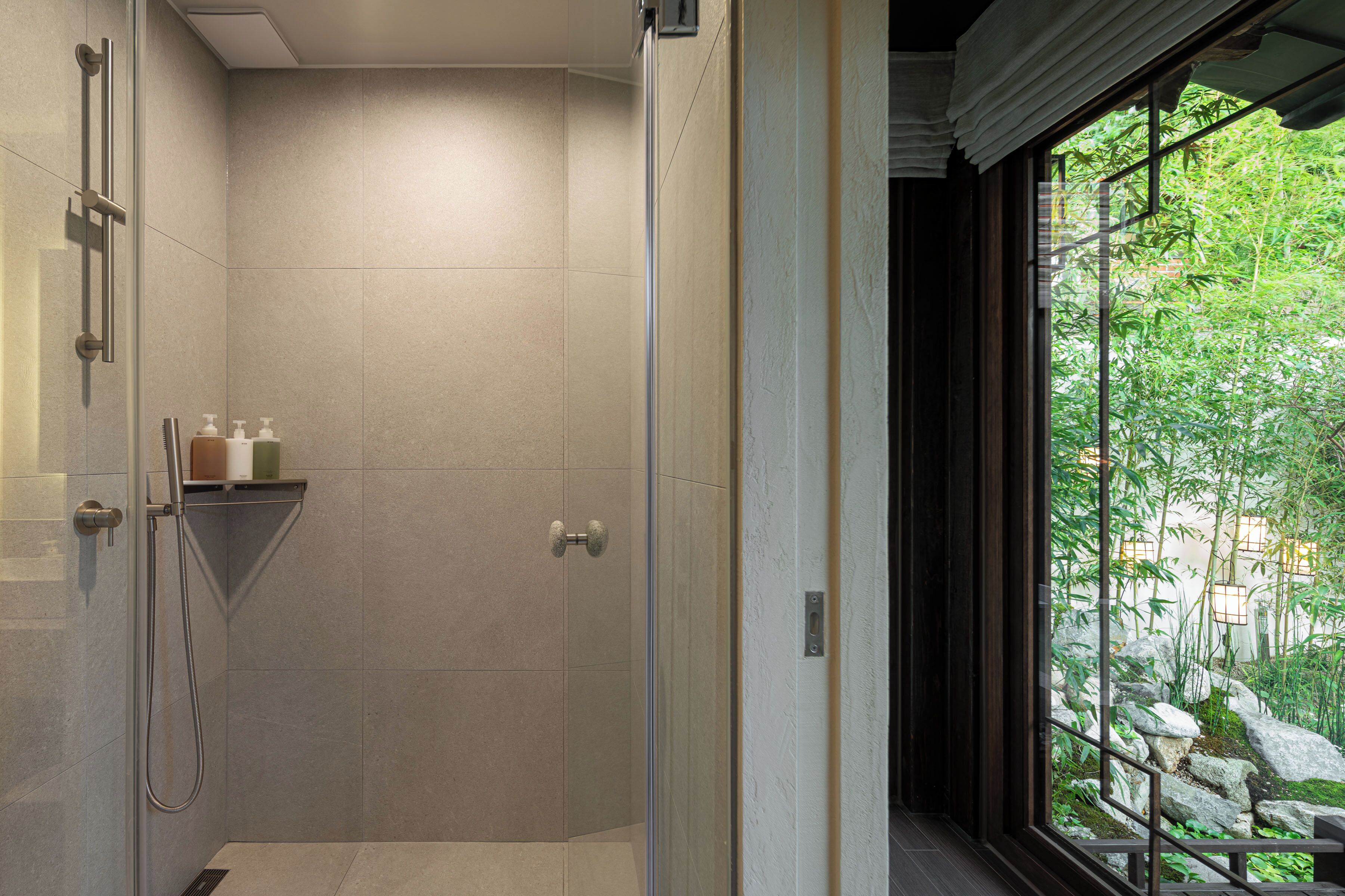 Eco-friendly toiletries, hair dryer, bidet, towels
