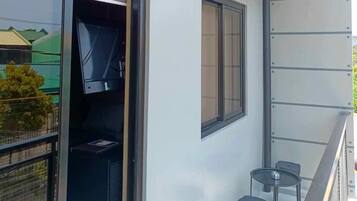 Signature Studio, Balcony, City View | Balcony