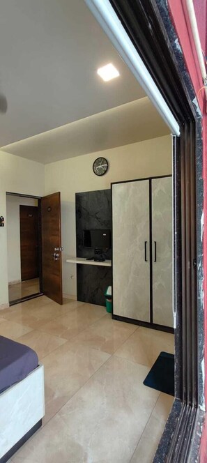 Deluxe Room, Balcony | Free WiFi