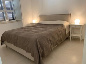 1 bedroom, iron/ironing board, free WiFi, bed sheets - Elegant City Center House with Terrace Views of Taormina's Corso Umberto (Taormina)