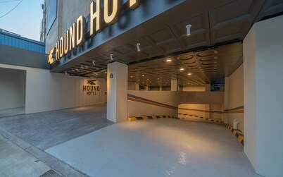 Suwon Hound Hotel