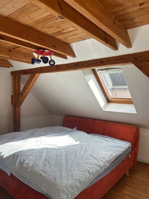 2 bedrooms, desk, bed sheets - Idyllic vacation home in Havelland - nature, peace & lots of charm (Rathenow)