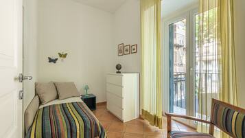 Apartamento, 2 habitaciones, balcón | Decoración individual y mobiliario individual