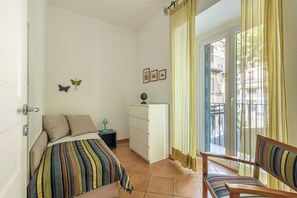 Apartment, 2 Bedrooms, Balcony | Individually decorated, individually furnished, iron/ironing board - Una Finestra sul Teatro Massimo by Wonderful Italy (Palermo)