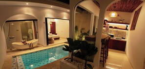 Outdoor pool - Maithala Villa (Kuta)