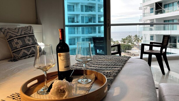 Apartment, 3 Bedrooms, Accessible, Smoking - Luxury Apartment Cartagena Pool Near Beach (Cartagena)