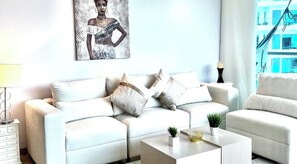 Living room - Luxury Apartment Cartagena Pool Near Beach (Cartagena)