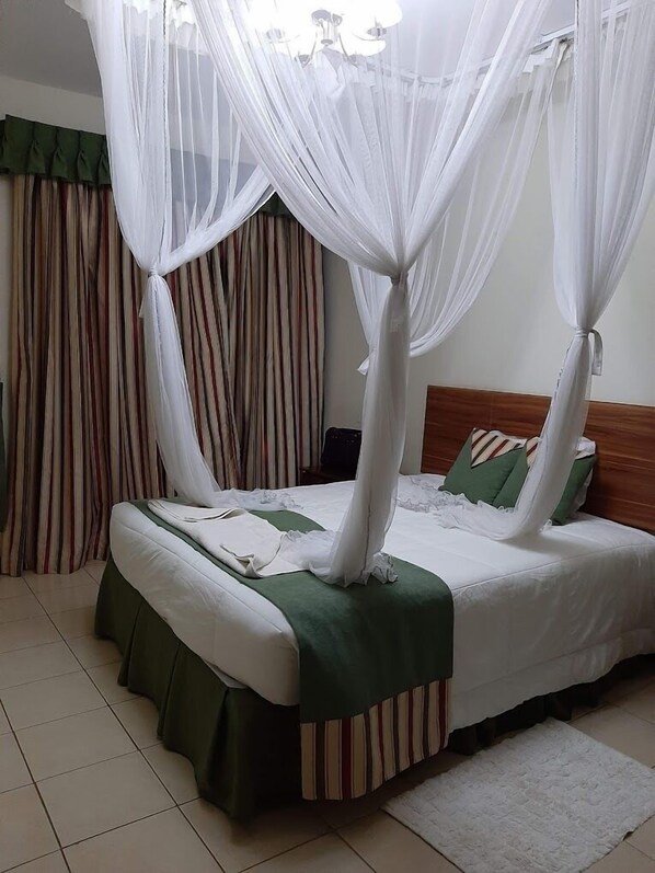 Free WiFi, bed sheets
