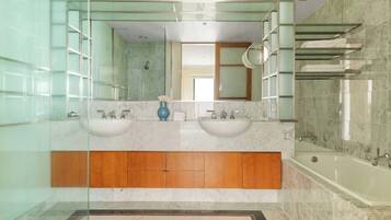Apartment (4 Bedrooms) | Interior
