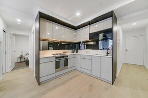 Interior - A Comfy 2BR Apt, 5-min Walk To Melbourne Central (Melbourne)