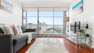 Apartment (2 Bedrooms) | Front of property