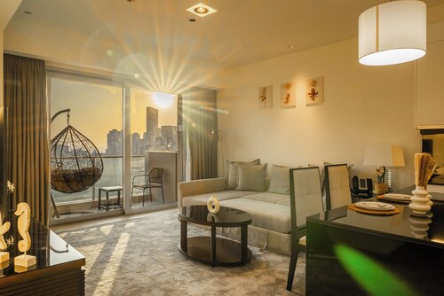 Apartment in Dubai Marina connected to Mall