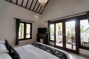 Minibar, escritorio y wifi gratis