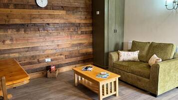 Chalet, Garden View | Living area