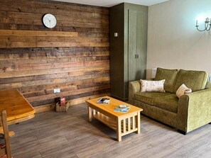 Chalet, Garden View | Living area