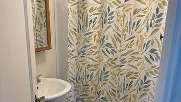 Towels, toilet paper