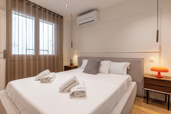 1 chambre, fer et planche à repasser, Wi-Fi, draps fournis