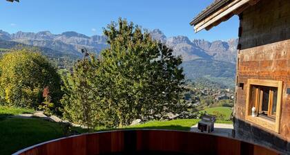 Chalet “Mazot De La Pointe Percée” with Balcony