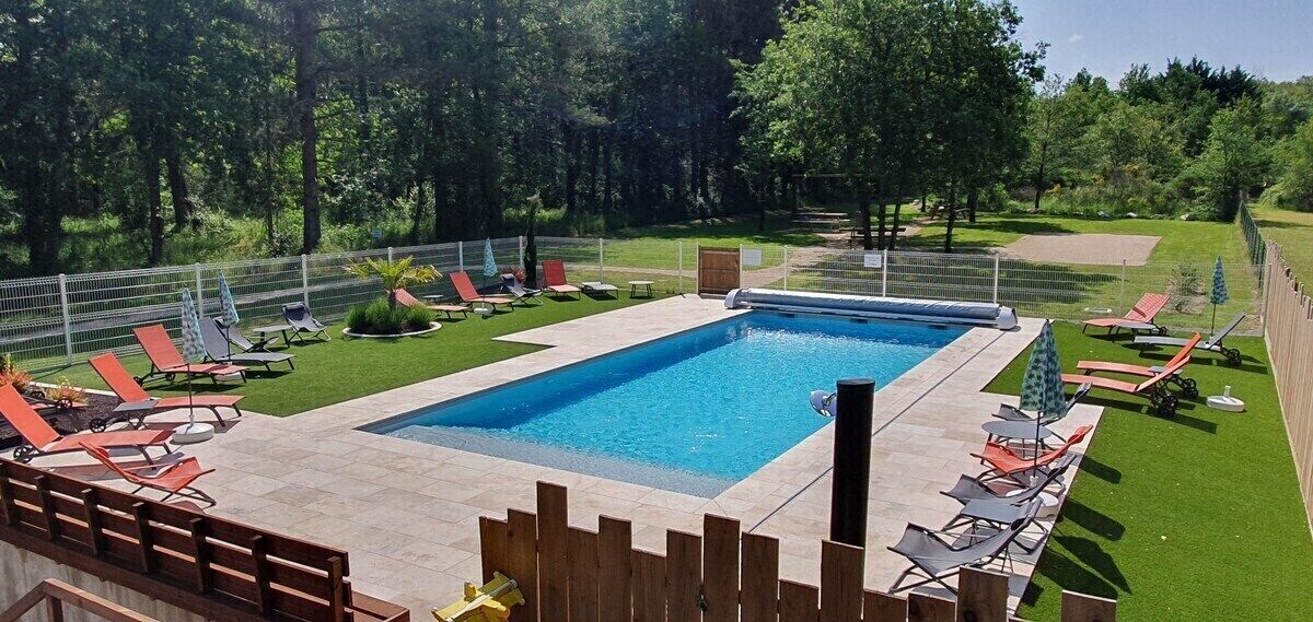 Standard Double Room, Ensuite (Zen) | Outdoor pool | Seasonal outdoor pool