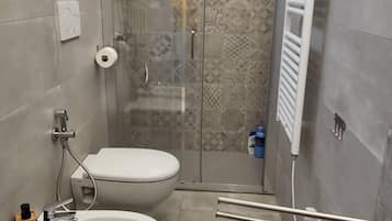 Hair dryer, towels