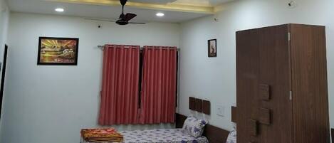 Chambre Quadruple Familiale, vue ville