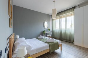 2 bedrooms, iron/ironing board