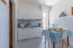 Fridge, microwave, toaster