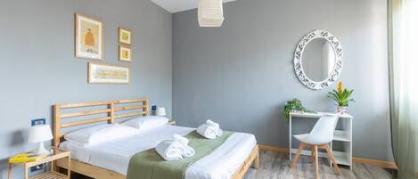 2 chambres, fer et planche Ă repasser